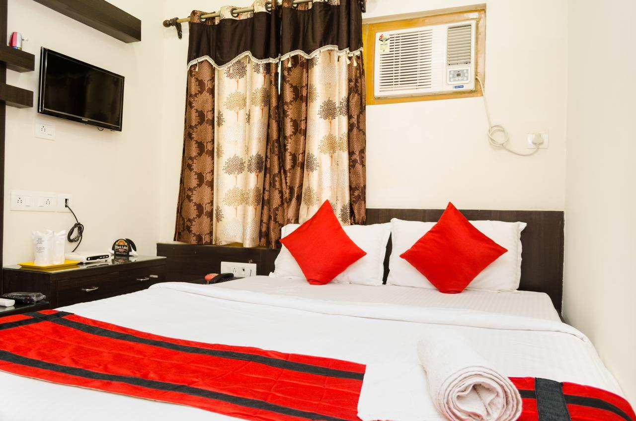 Oyo 7186 Hotel South Inn Calcutta Exterior foto