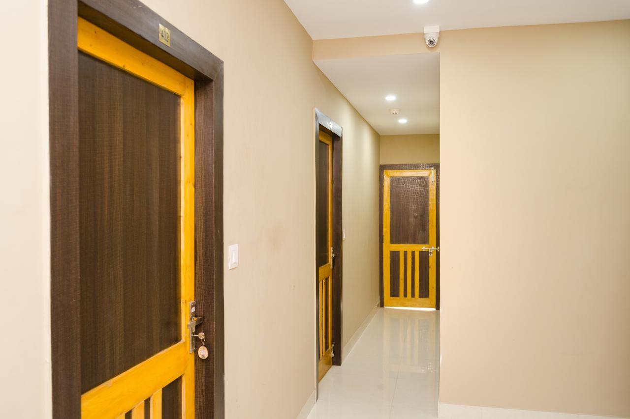 Oyo 7186 Hotel South Inn Calcutta Exterior foto
